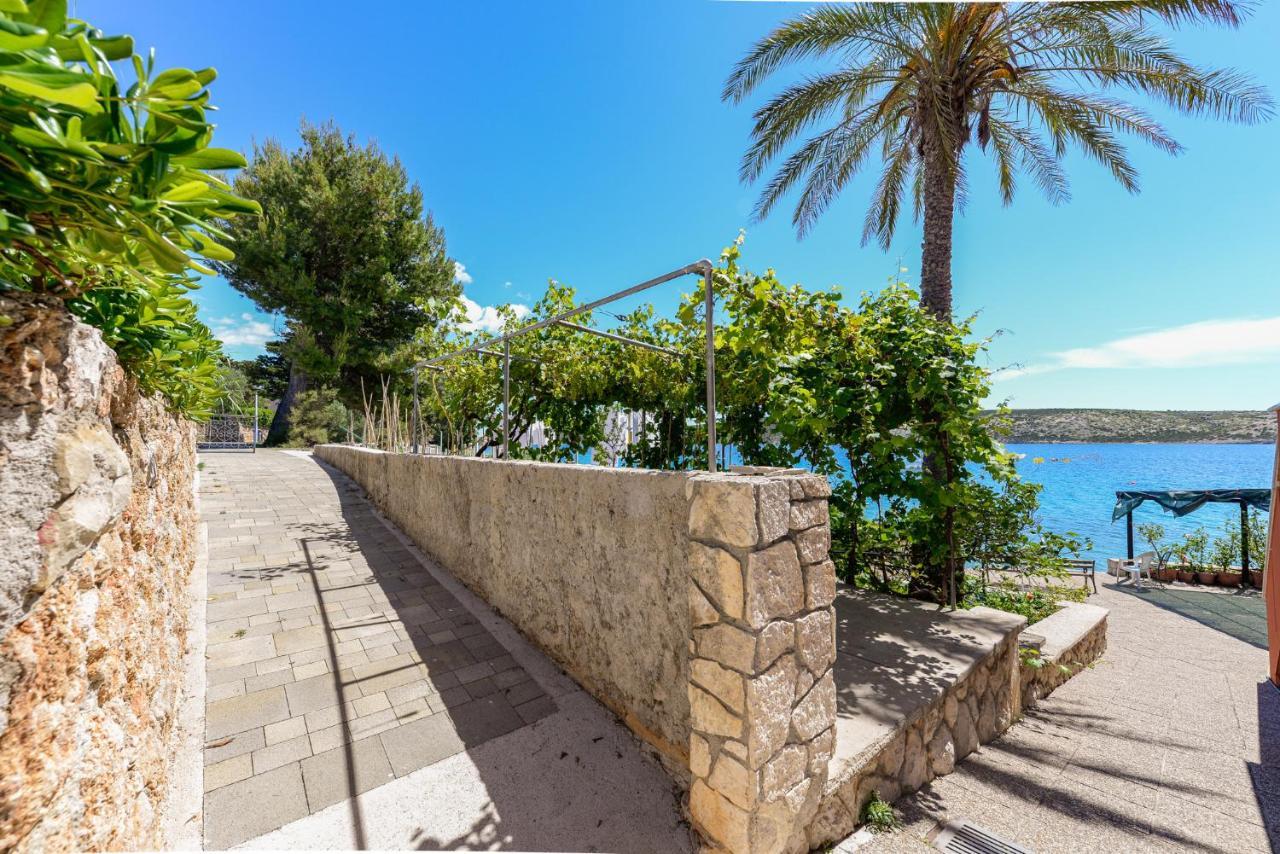 Apartments Amfora - Cozy And Modern Apartments For Up To 15 People, 100M From The Sea And Beach Стара Новаля Екстер'єр фото