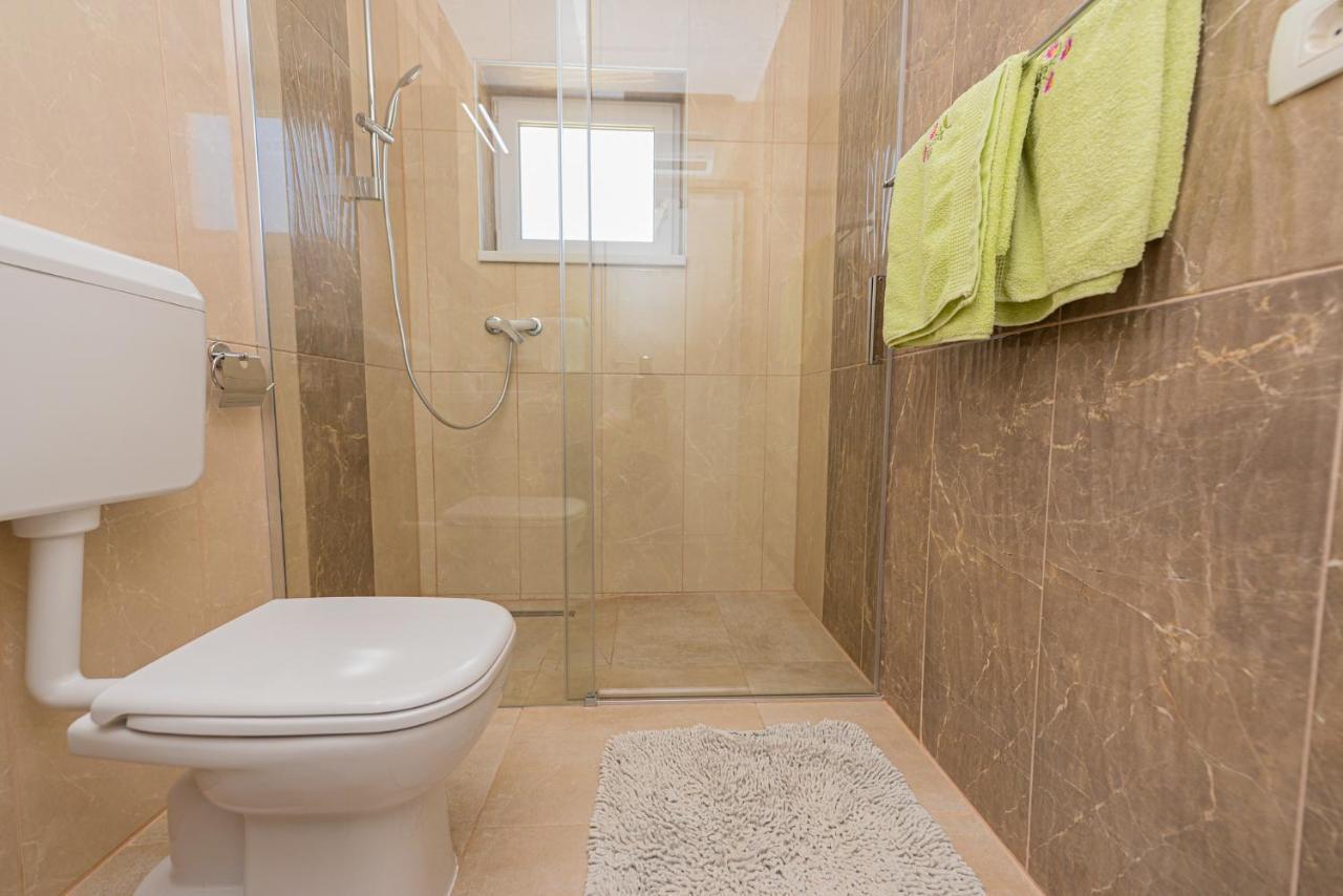 Apartments Amfora - Cozy And Modern Apartments For Up To 15 People, 100M From The Sea And Beach Стара Новаля Екстер'єр фото