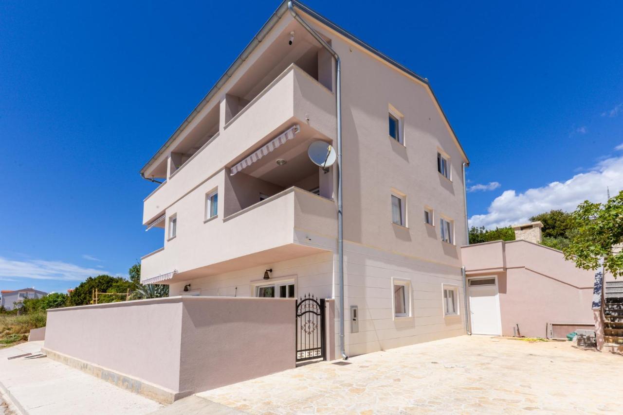 Apartments Amfora - Cozy And Modern Apartments For Up To 15 People, 100M From The Sea And Beach Стара Новаля Екстер'єр фото